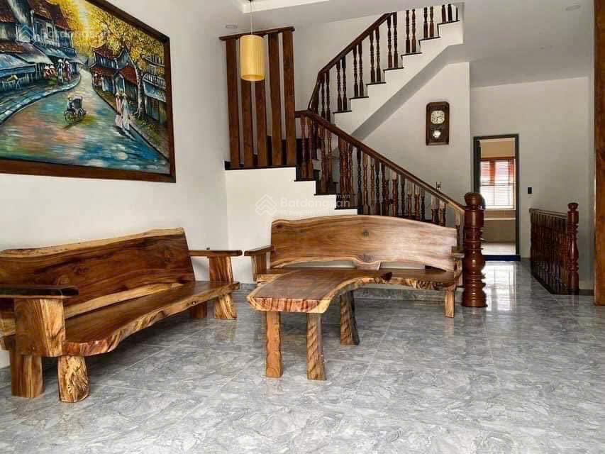 Nhà hẻm nguyễn khắc viện  gần biển nha trang 122,6m² đất 9,3 tỷ