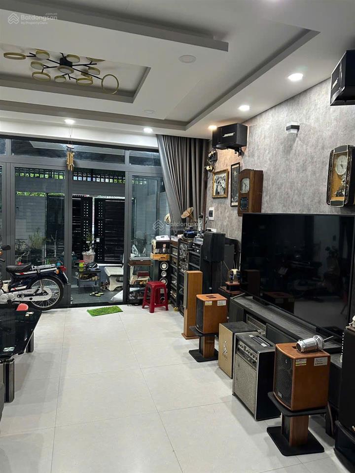 Mã 1885 gói 5 mỹ gia, nha trang nhà phố 3 tầng 7 tỷ 900 hướng tây 100m2 (~79 triệu/m2)