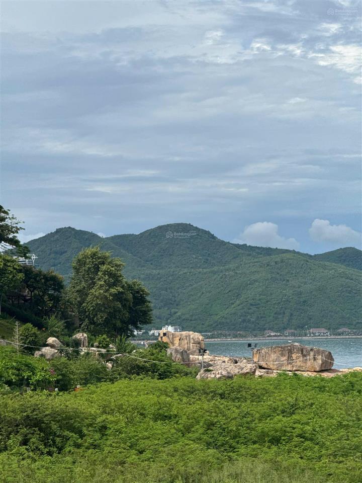 Phạm văn đồng, bắc nha trang 3 lô đất góc mặt tiền biển 78,295 tỷ hướng đông nam 223,7m²