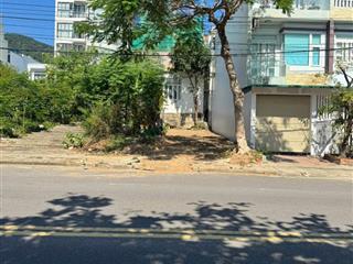 Phạm văn đồng, vĩnh hoà, bắc nha trang đất mặt tiền cạnh bến du thuyền 9,3 tỷ hướng tây nam