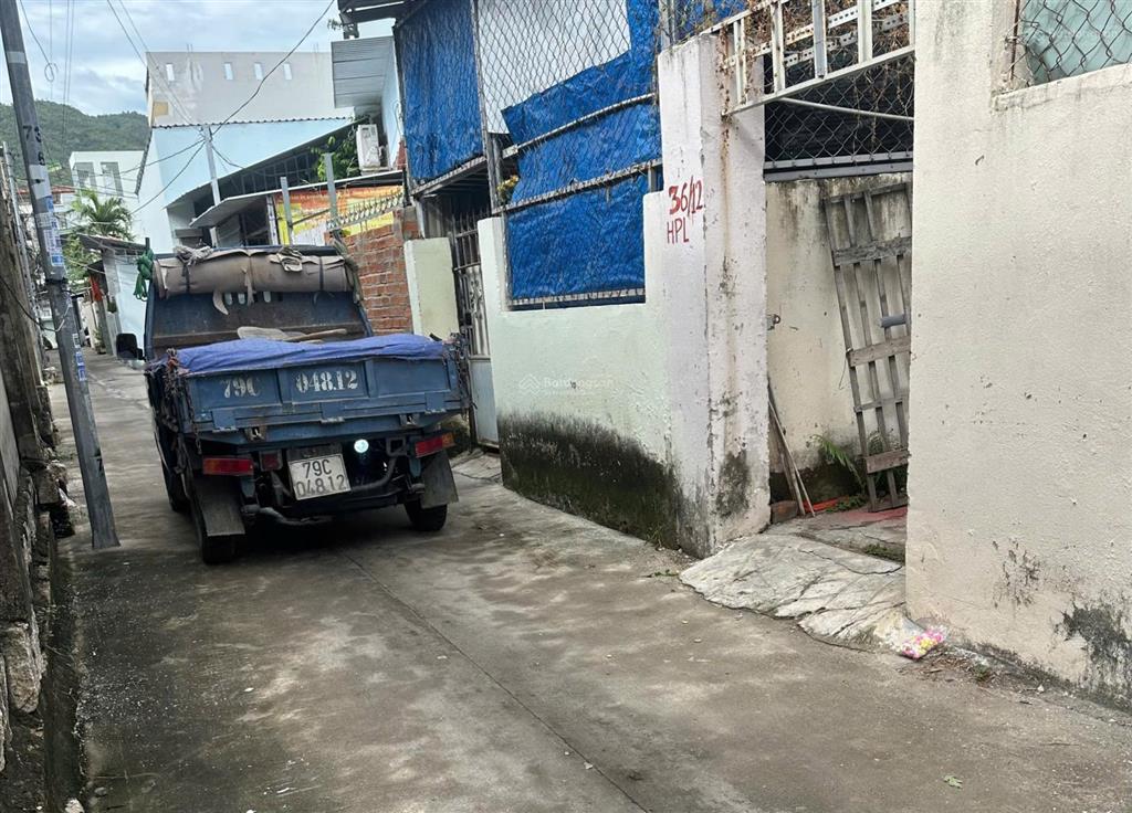 Phước long, nhà cấp 4 hẻm ô tô 3,3 tỷ hướng đông nam 77,1m2 (~42,8 triệu/m2) nam nha trang