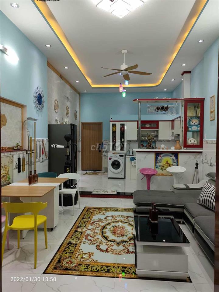 Bán nhà mái Thái cấp 4 đẹp sang