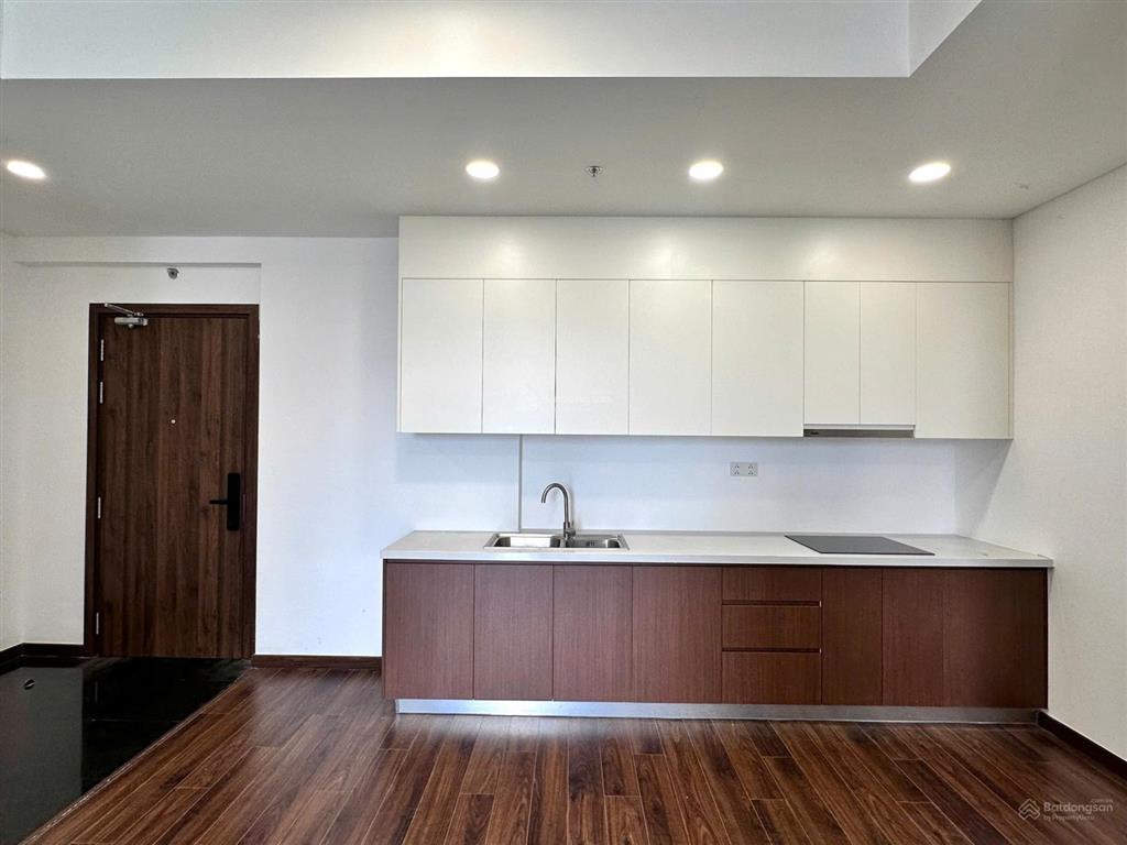 Bán căn đã có sổ hồng sẳn, 2pn thoáng mát. view kênh đào.  0902 593 ***