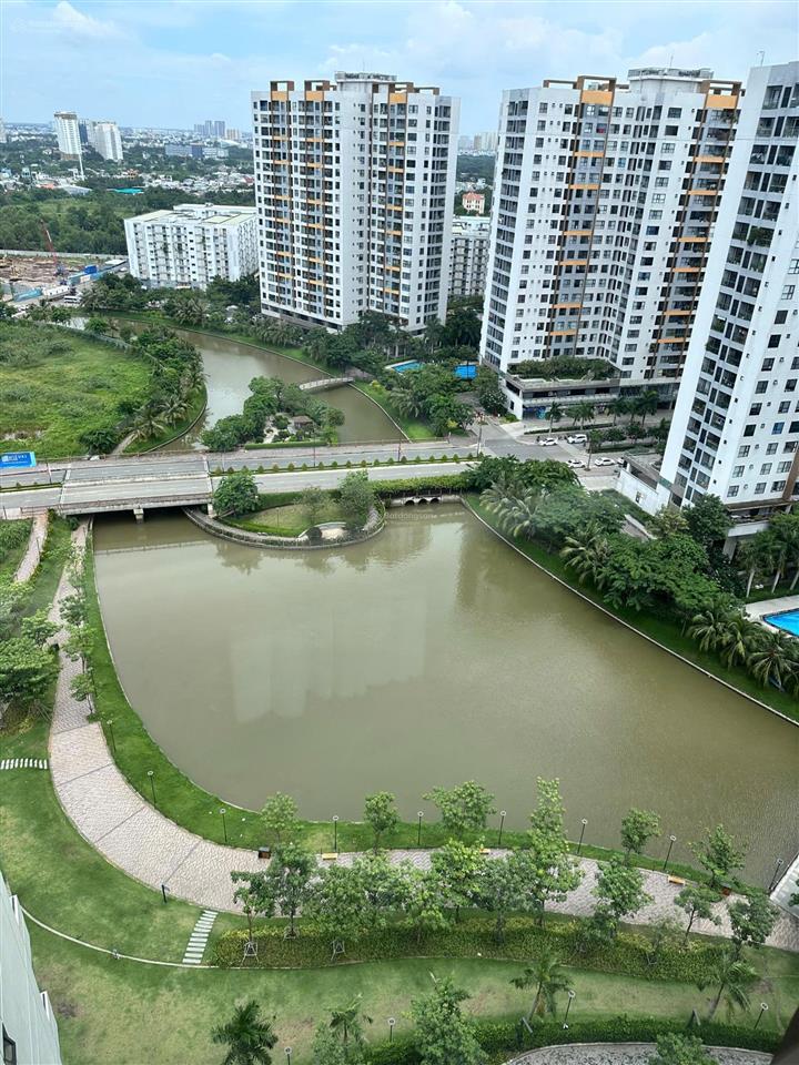 Bán căn đã có sổ hồng sẳn, 2pn thoáng mát. view kênh đào.  0902 593 ***