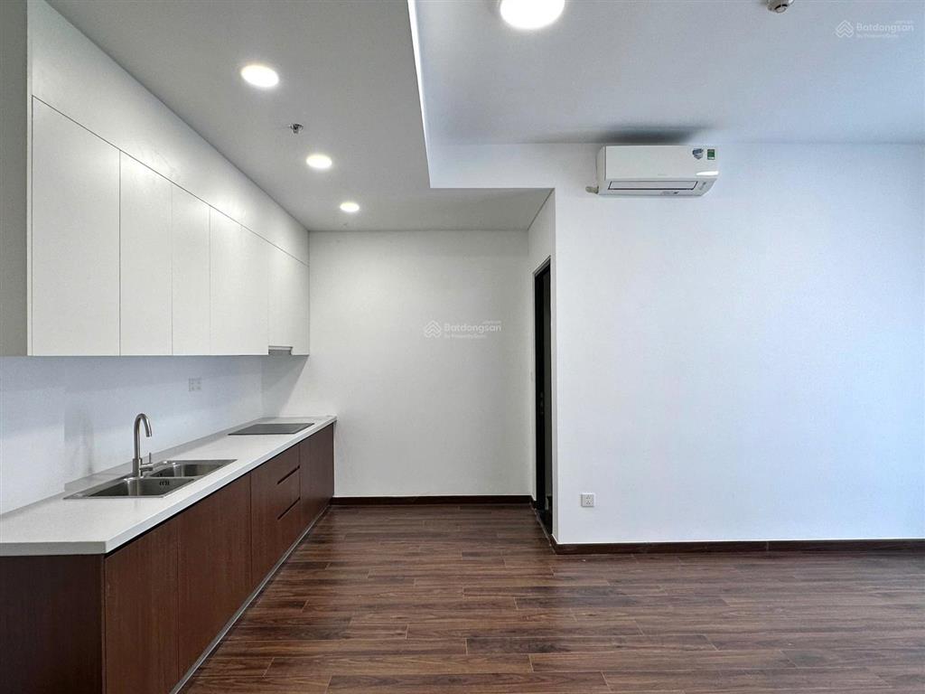 Bán căn đã có sổ hồng sẳn, 2pn thoáng mát. view kênh đào.  0902 593 ***