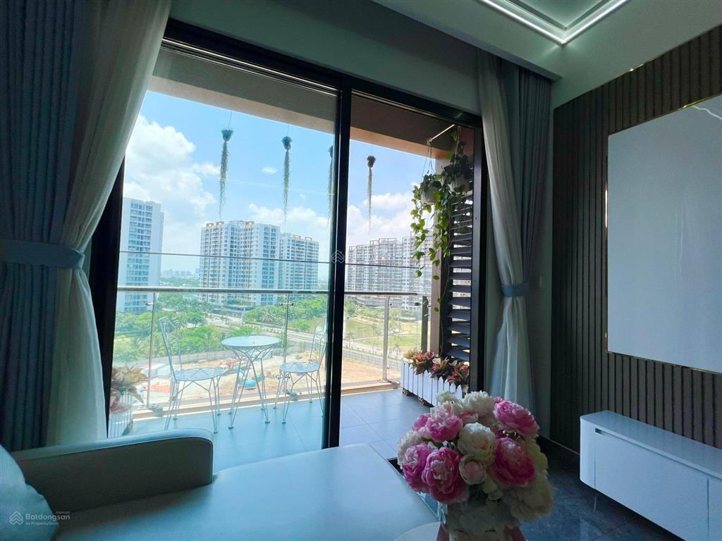 Căn hộ 2pn2wc full nội thất dành cho khách hàng thích không gian sống sang trọng và thoáng mát