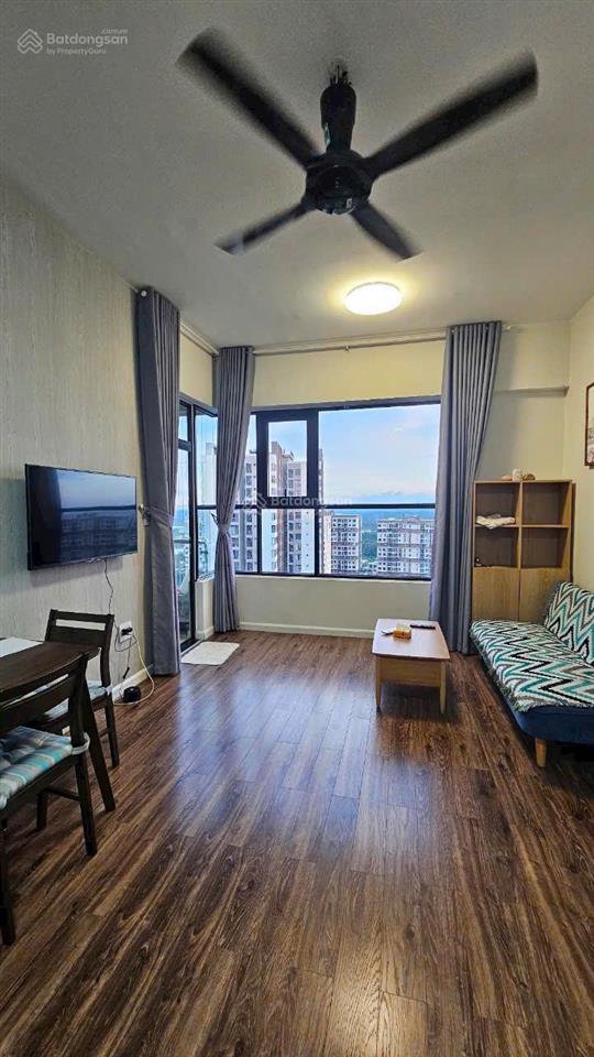 Căn hộ 2pn 2wc đã có sổ hồng, nhà full nội thất, view kênh mát mẻ. 0902 593 ***