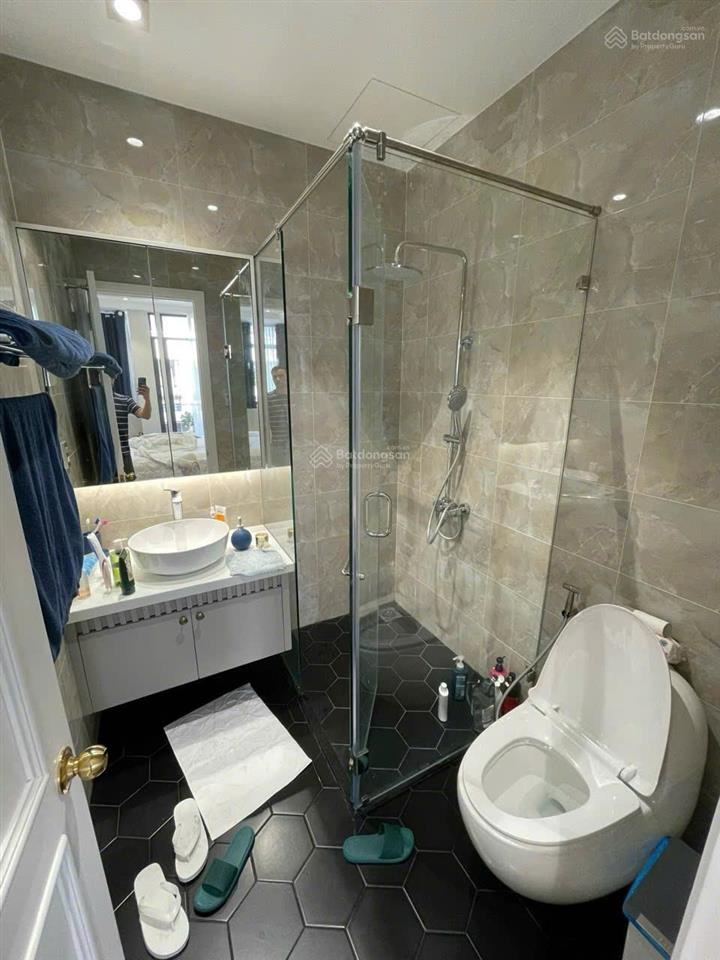 Cho thuê nhà phố compound an ninh 24/7, full nội thất tân cổ điển sang trọng 3pn  4wc. 0902 593 ***
