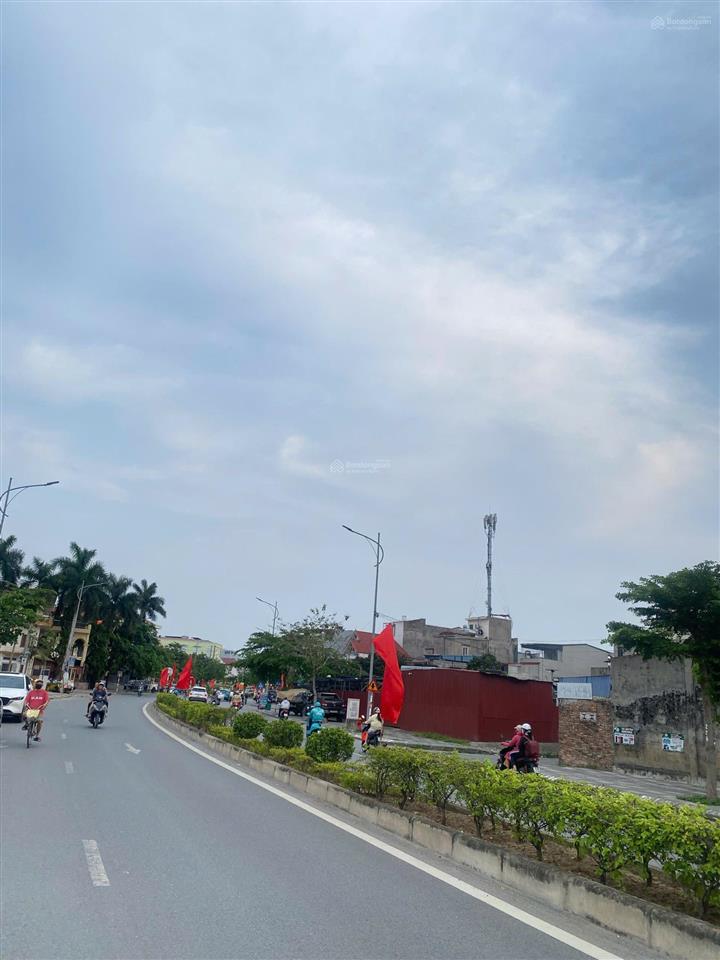 Lô đất mặt đường lê quang đạo vị trí đẹp, tiềm năng kinh doanh cao
diện tích 100m2 ngang 5m