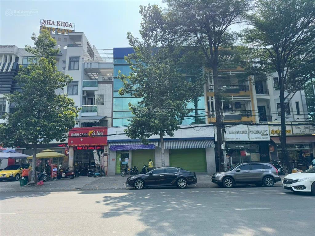 Siêu phẩm cho ngân hàng mt đường vành đai trong 12*20 4 lầu vị trí đắc địa đẹp