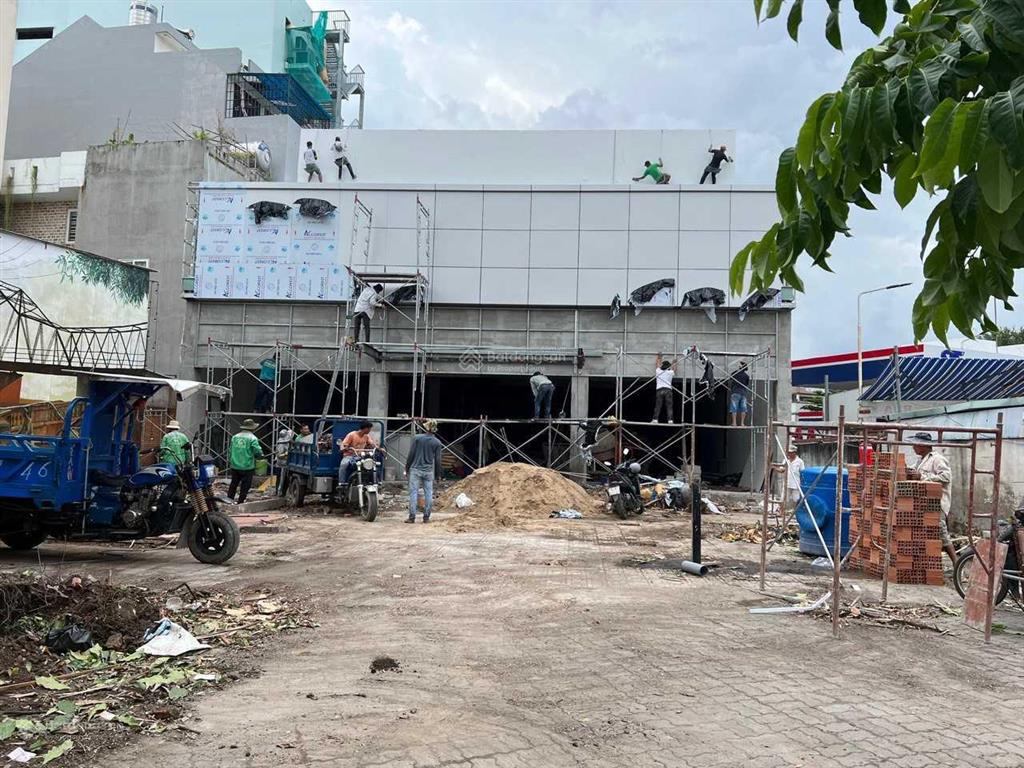 Mặt bằng siêu hot đường tân sơn nhì ngang 20m, trục đường kinh doanh sầm uất, hợp đồng dài hạn