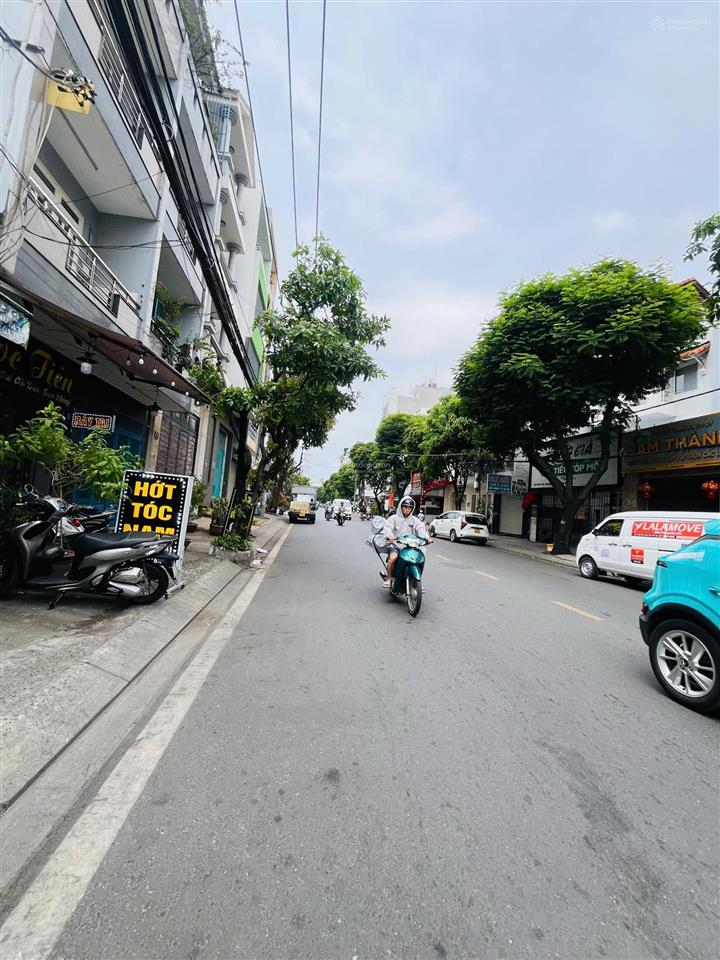 Siêu phẩm mặt tiền bàu cát mới xây 8*30m trệt 3 lầu, thang máy sàn suốt cực đẹp