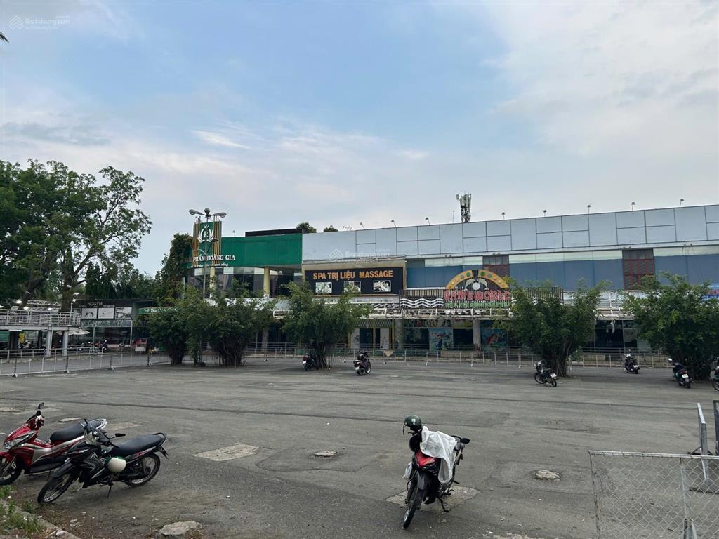 Siêu phẩm mt đường hoà bình ngang 60m x 50m trệt lầu vị trí đắc địa nhận diện tốt