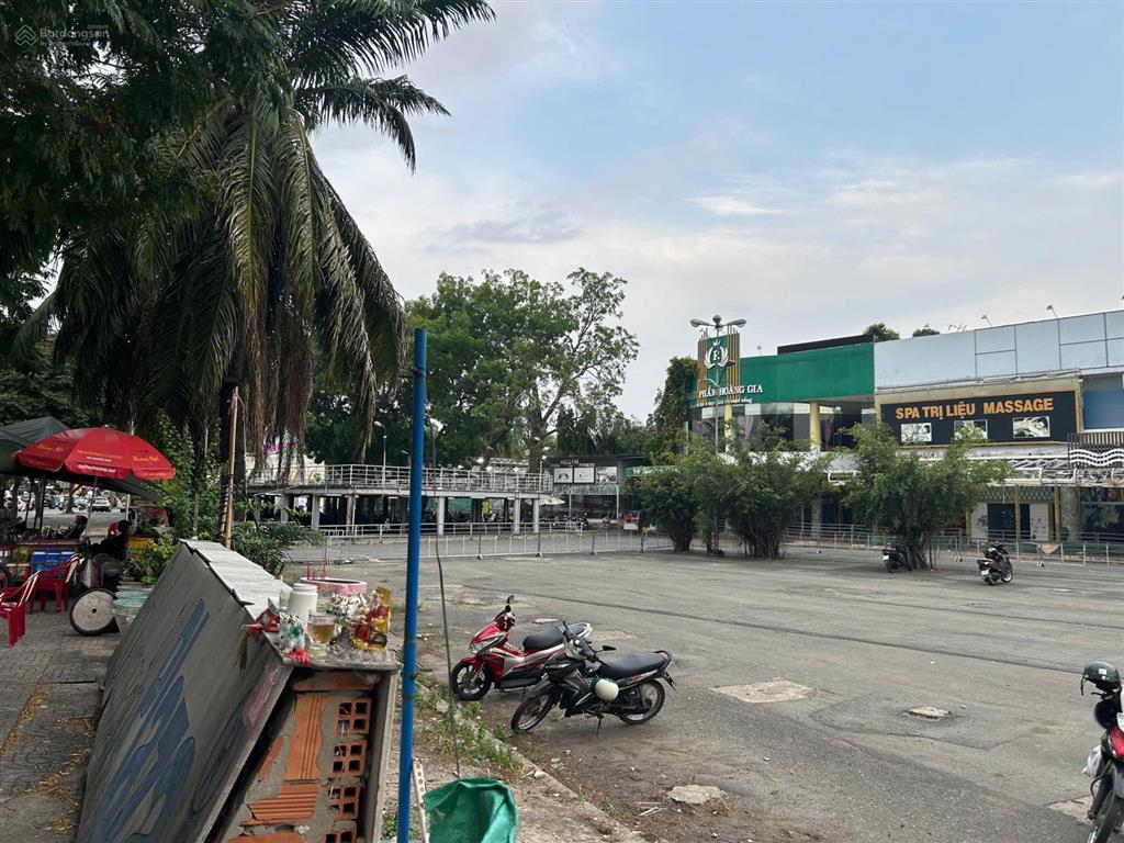 Siêu phẩm mt đường hoà bình ngang 60m x 50m trệt lầu vị trí đắc địa nhận diện tốt
