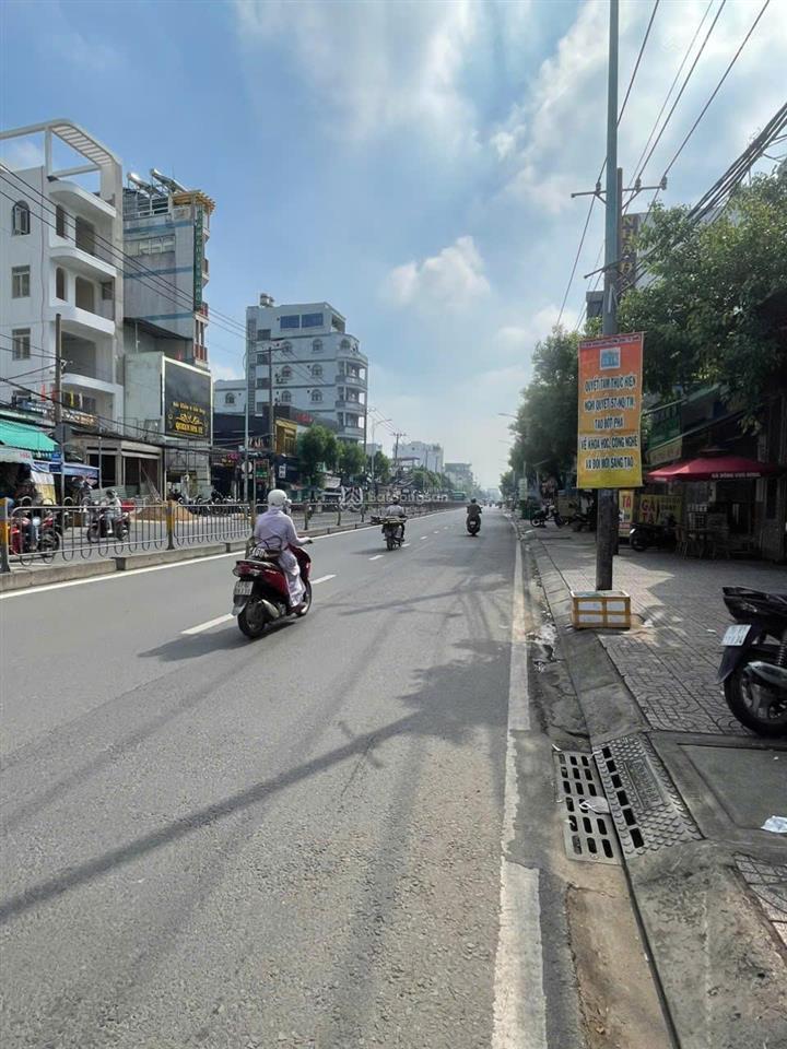 Hhmg!!!! siêu phẩm giá rẻ 2mt lê văn quới ngang 15m/500m2 showroom trống suốt