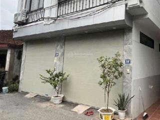 Nhà phú diễn lô góc thoáng sáng ô tô đỗ cửa chỉ 8 tỷ hơn
vị trí đẹp tại phú diễn, phân lô.