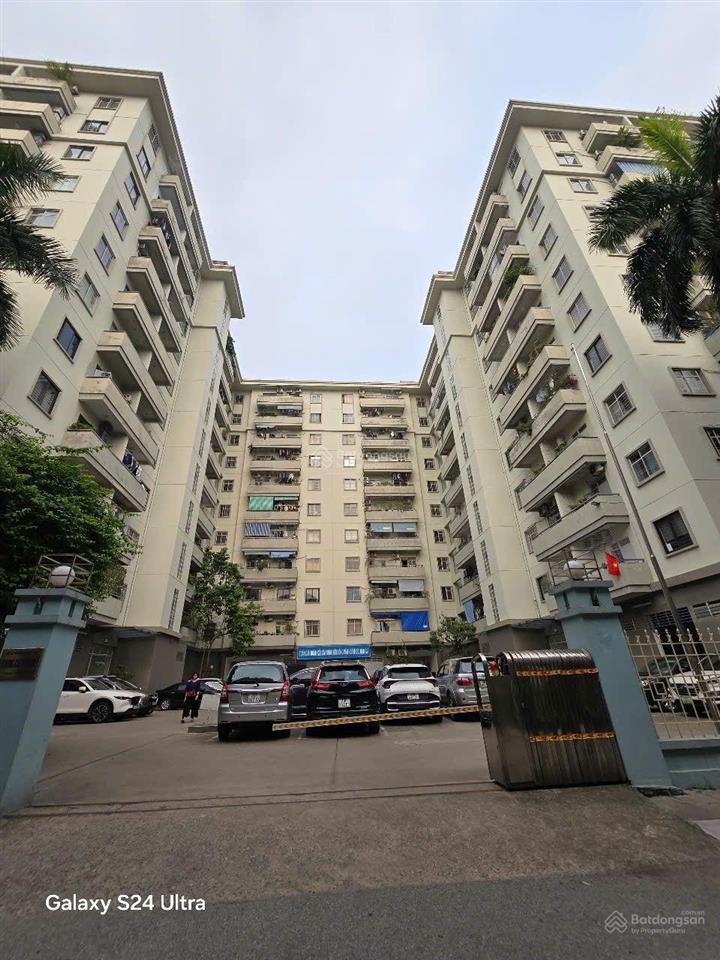 Bán gấp chung cư 80m2 quan hoa cầu giấy  giá 6,7 tỷ  0964 558 ***