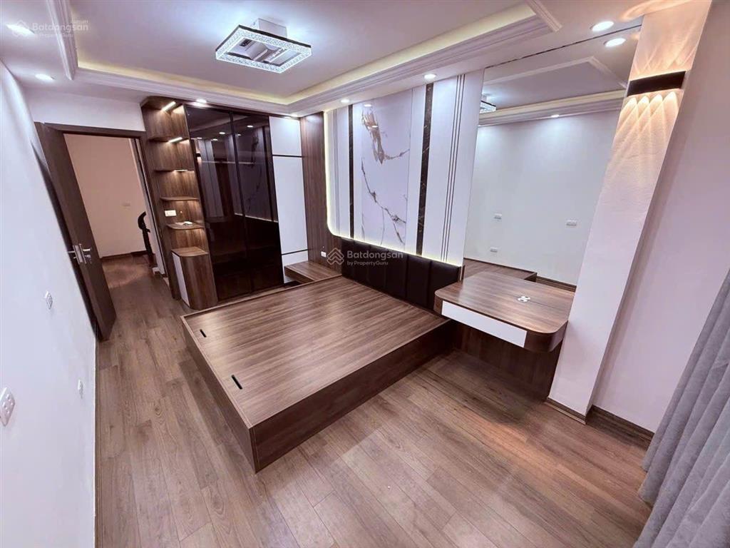Nhà phú diễn 33m2  phân lô ô tô tránh kinh doanh đỉnh nhà 5 tầng đẹp, vị trí cực đẹp  0964 558 ***