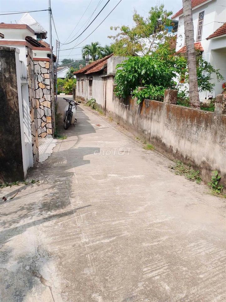 Bán gấp nhà riêng giá tốt view đẹp diện tích nhà & vườn 360m2