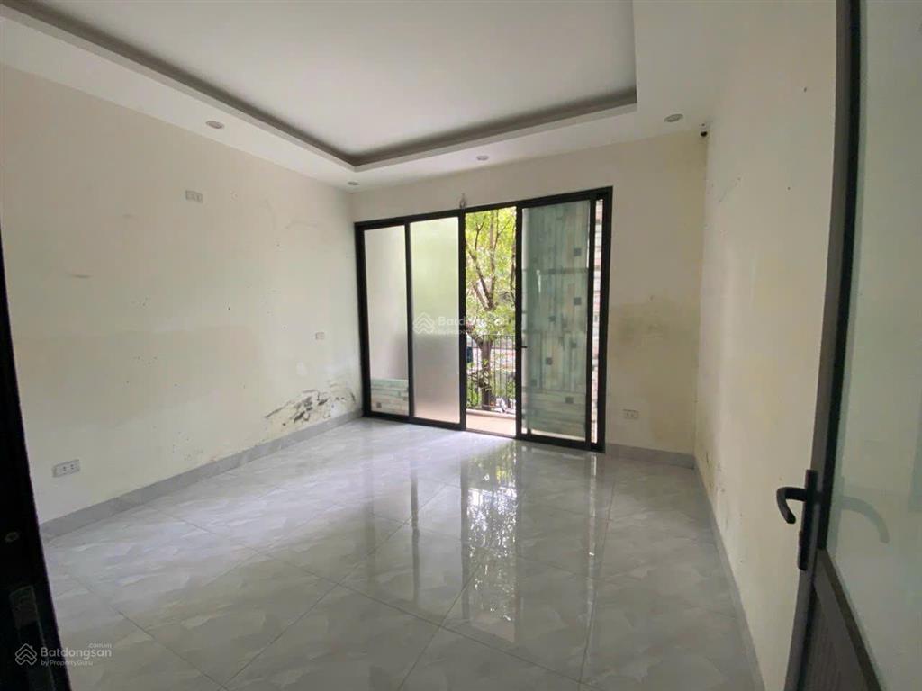 Cho thuê liền kề trịnh văn bô, 2 mặt thoáng, đường ô tô tránh, vỉa hè rộng  giá thuê 17 triệu