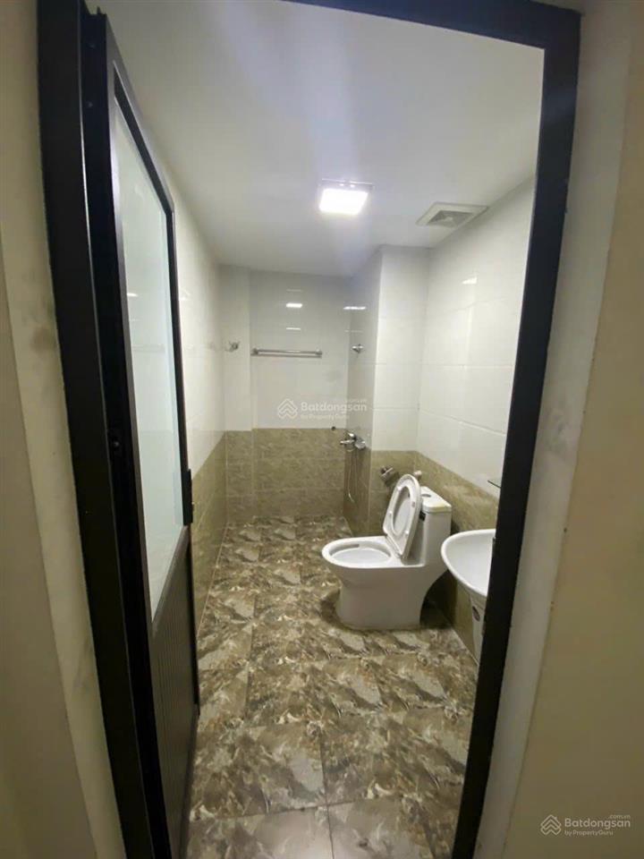 Cho thuê liền kề trịnh văn bô, 2 mặt thoáng, đường ô tô tránh, vỉa hè rộng  giá thuê 17 triệu