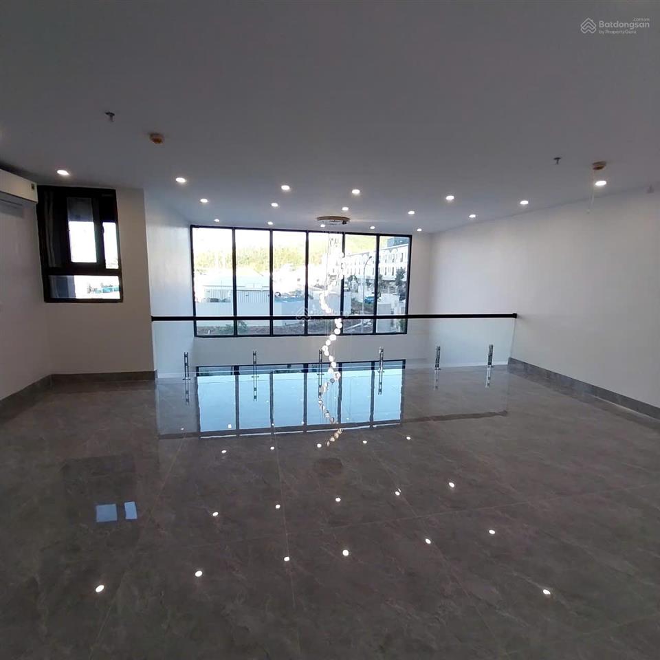 Bán shop đế dự án dragon castle, view trực diện aeon mall đang xây chỉ 8 tỷ 2 tầng tổng 99m2