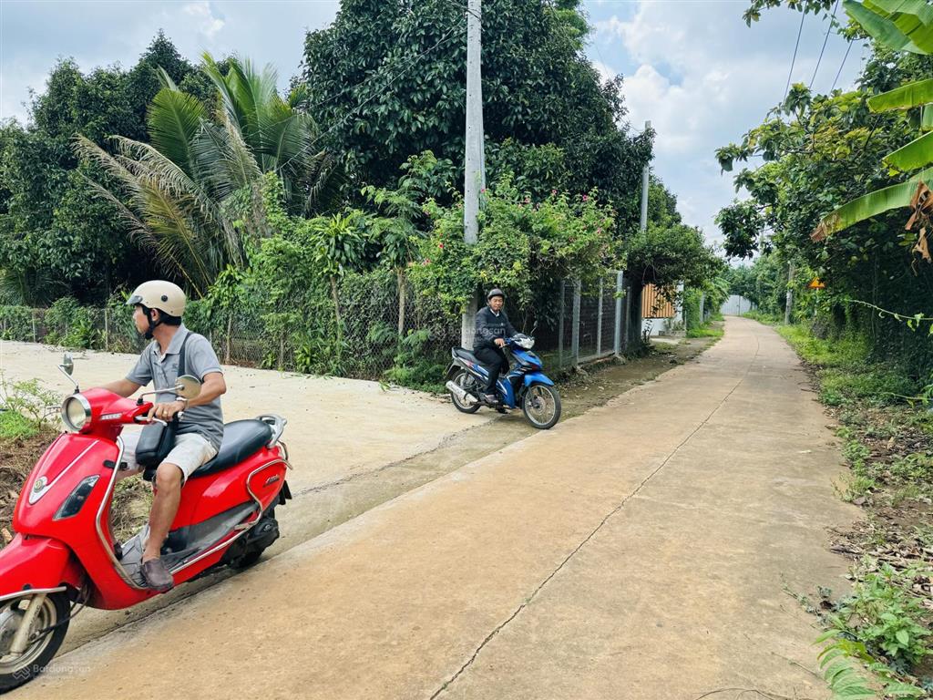 Bán đất 130m2 sau ủy ban phường bình lộc tp đồng nai, 750 triệu