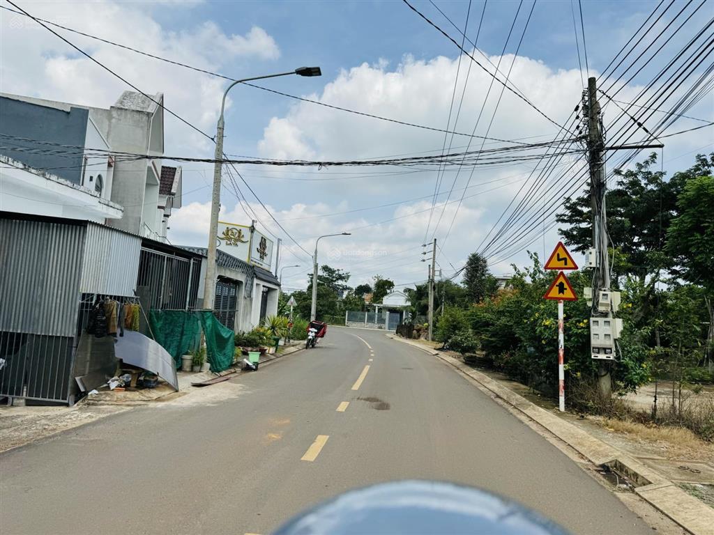 Bán đất cạnh chợ hàm nghi, phường bảo vinh, 950 triệu, 116m2