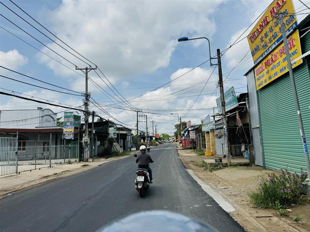 Bán đất tại chợ hàm nghi, 880 triệu, 108 m2, pháp lý đầy đủ, hướng đông nam