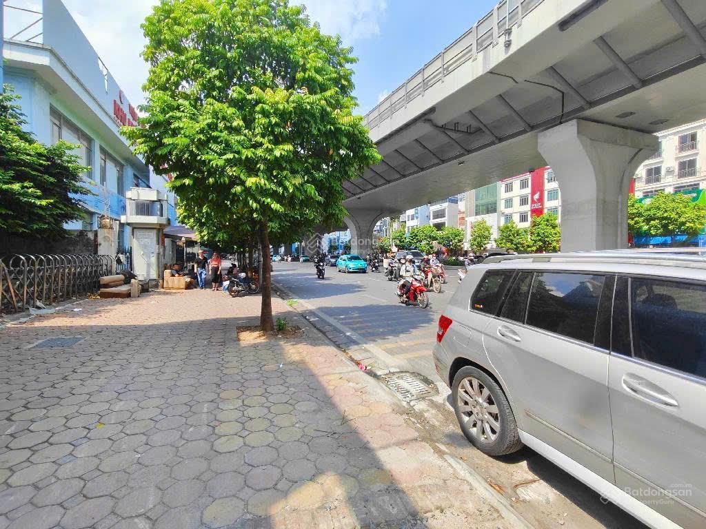 Bán mặt phố trường chinh  lô góc  vỉa hè  kinh doanh  mặt tiền siêu rộng  188m2 3 tầng  51tỷ