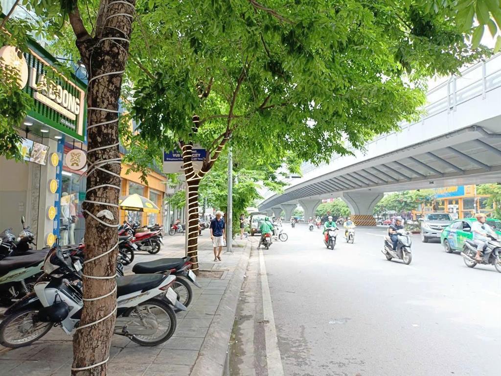 Bán mặt phố minh khai  gần ngã tư  vỉa hè siêu rộng  kinh doanh  204m2  mt 8.2m  74 tỷ