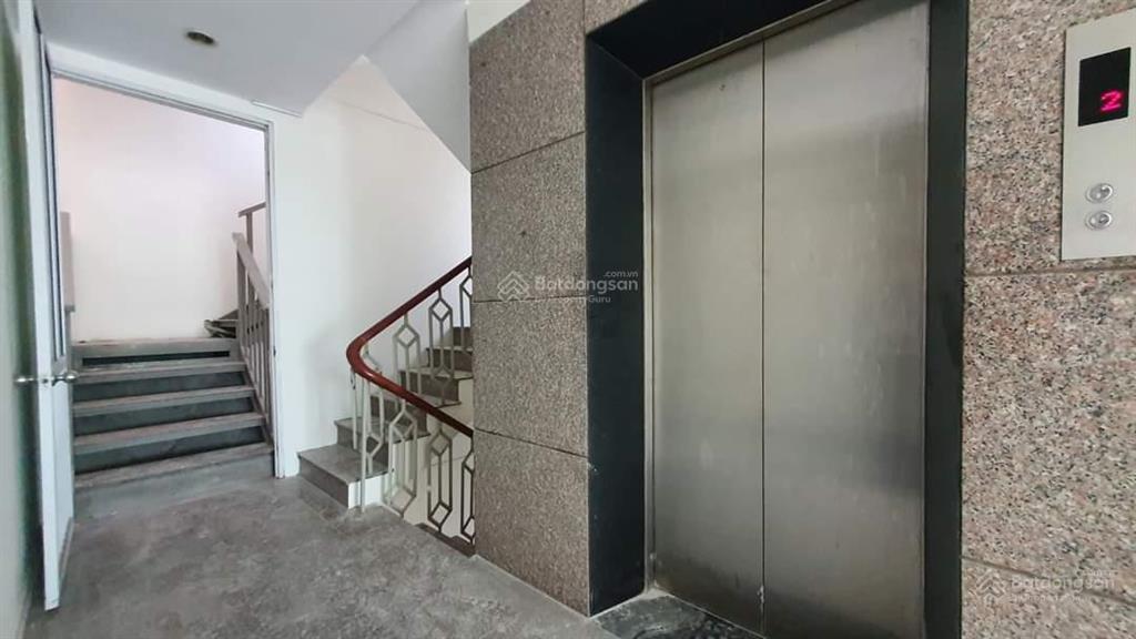 Mặt phố lê trọng tấn  thoáng 3 mặt  thang máy  dòng tiền 200 tr/th  190m2  mt gần 6m  7x tỷ