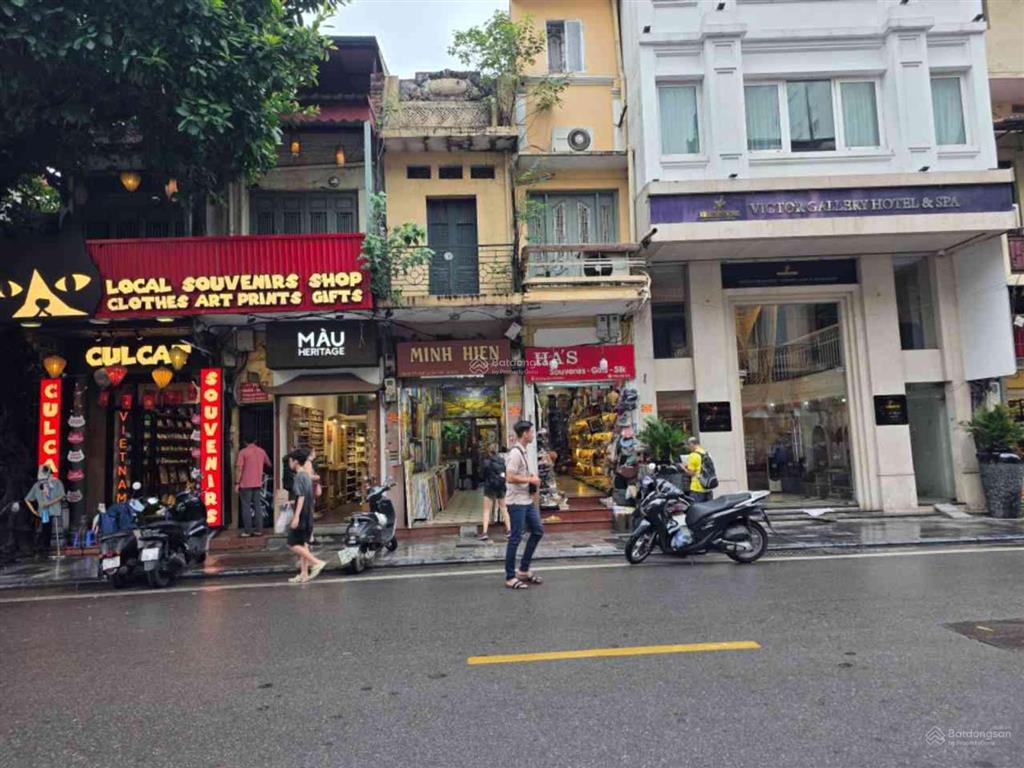 Bán nhà mặt phố chân cầm lõi hoàn kiếm  kinh doanh sầm uất  xây toà building  122m2- 74 tỷ