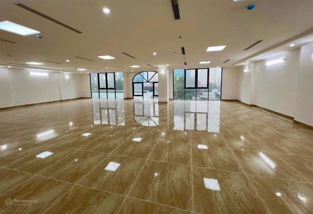 Bán tòa văn phòng mặt phố đống đa  vỉa hè rộng  kinh doanh các loại hình  600m2 mt 20m  475 tỷ