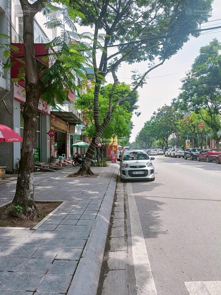 Bán mặt phố khâm thiên  trung tâm đống đa  vỉa hè rộng  kinh doanh tốt  dt 65m  5 tầng  36 tỷ