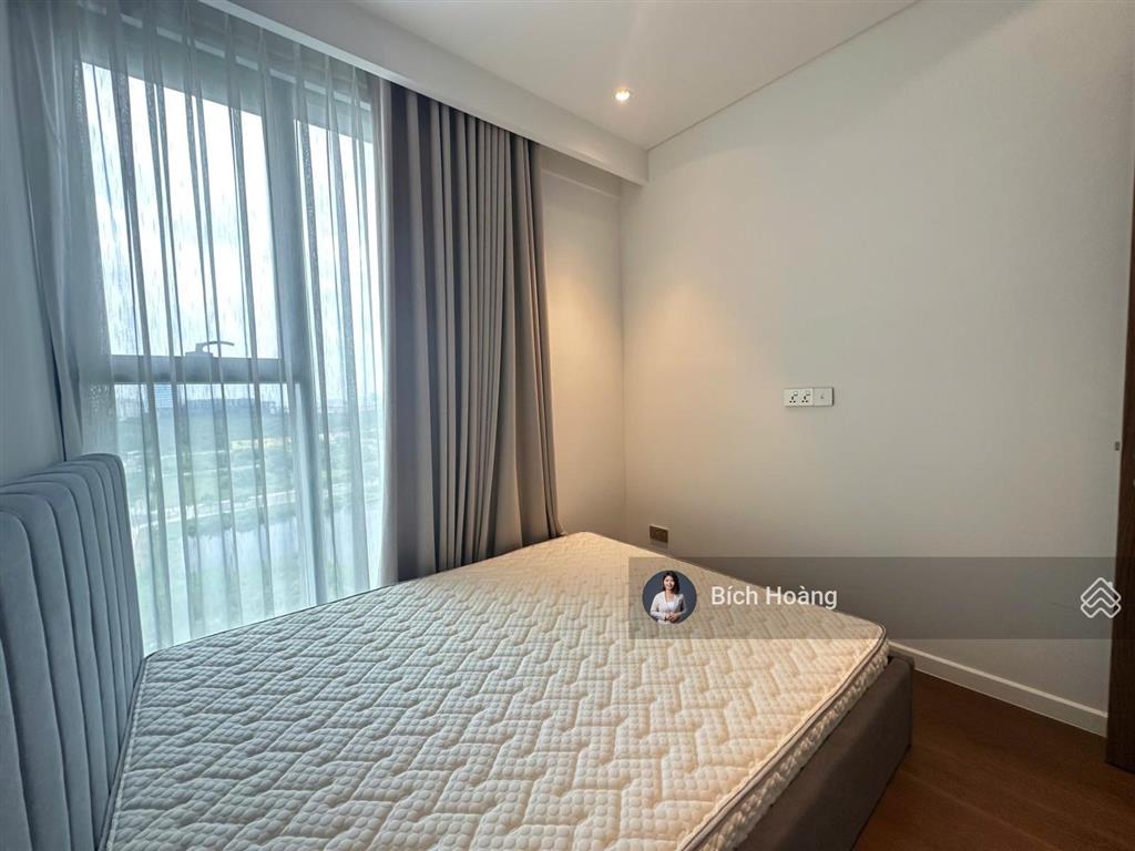 * the crest  bán căn hộ 2pn  full nội thất  94m2  giá chỉ 25 tỷ all  in