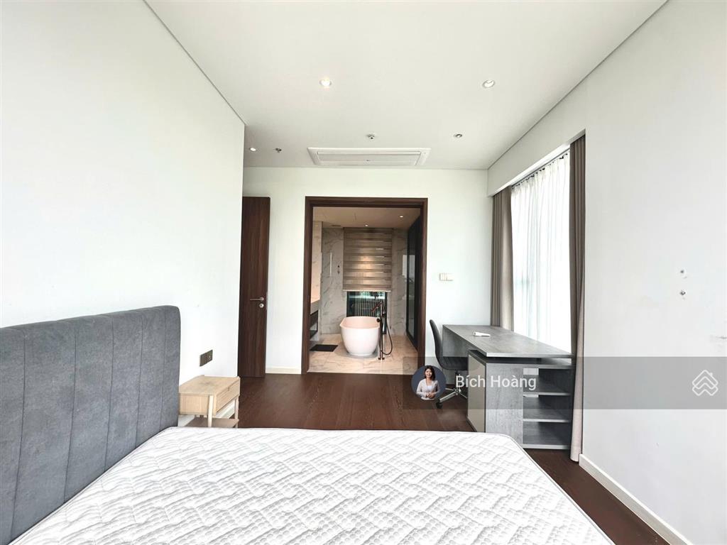 * the crest  bán căn hộ 2pn  full nội thất  94m2  giá chỉ 25 tỷ all  in