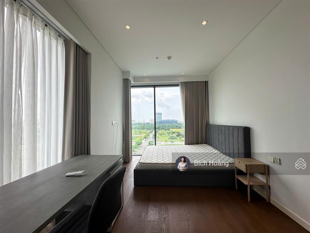 * the crest  bán căn hộ 2pn  full nội thất  94m2  giá chỉ 25 tỷ all  in