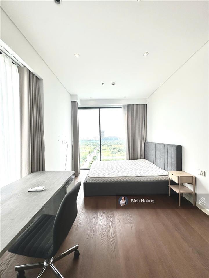 * the crest  bán căn hộ 2pn  full nội thất  94m2  giá chỉ 25 tỷ all  in