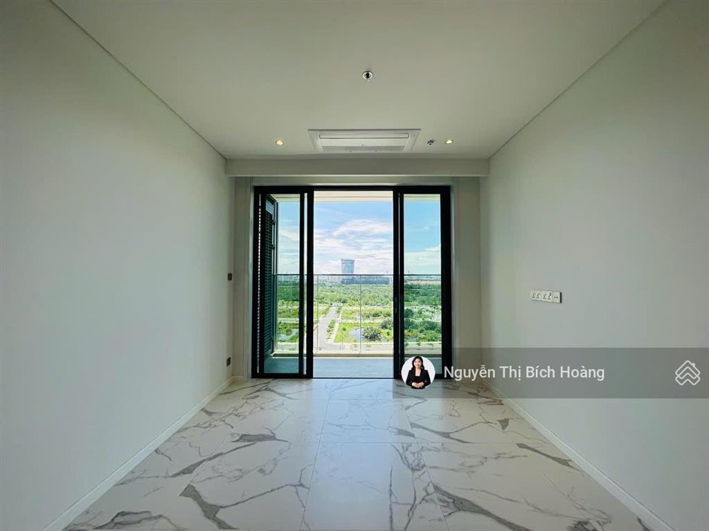 The crest  cho thuê căn hộ 2pn  nội thất cơ bản  bồn tắm