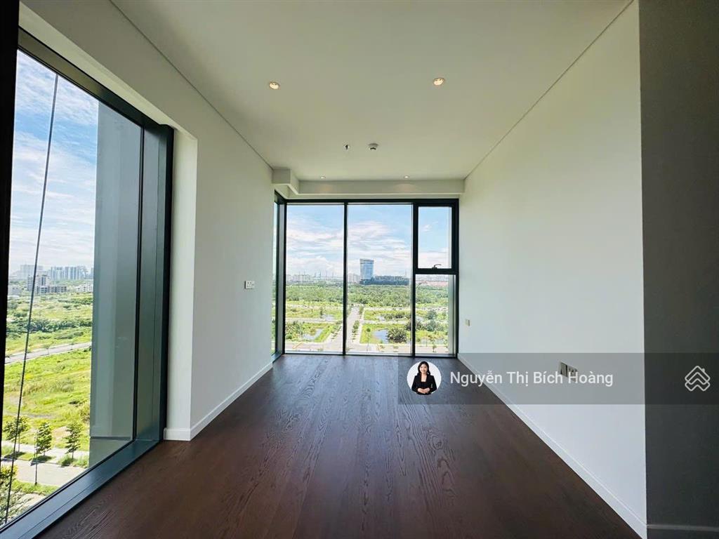 The crest  cho thuê căn hộ 2pn  nội thất cơ bản  bồn tắm