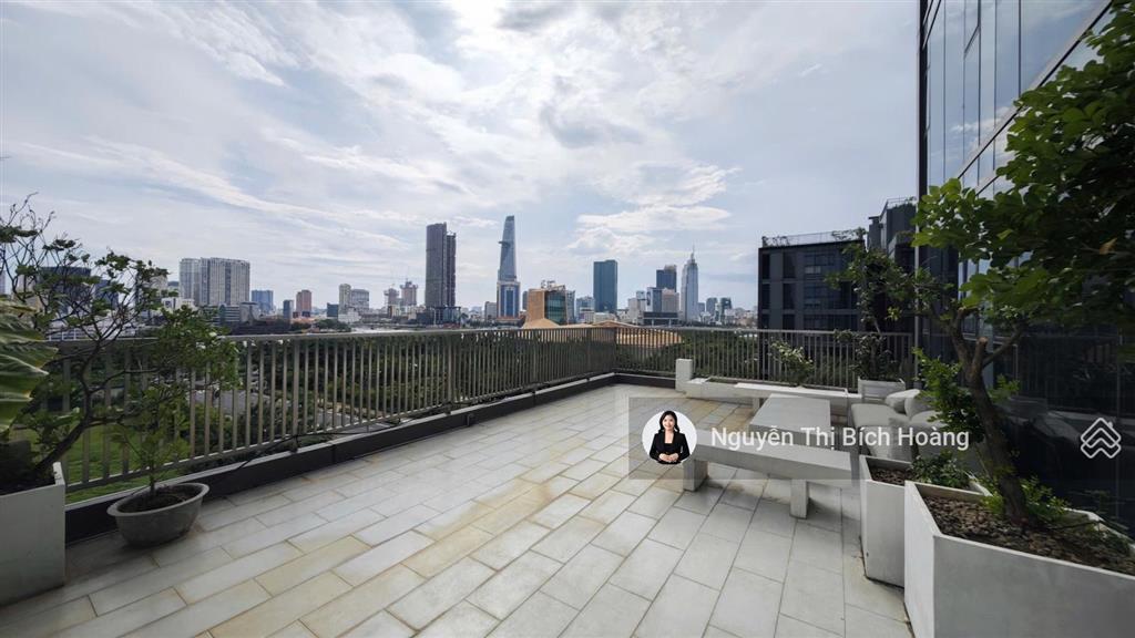 Empire city cho thuê  căn hộ 2pn  full nt  có sân vườn riêng
