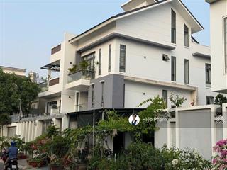 Biệt thự 4 tầng dt 198m2(9x22m). khu bên sông, gần gigamall phạm văn đồng. giá 24 tỷ thương lượng