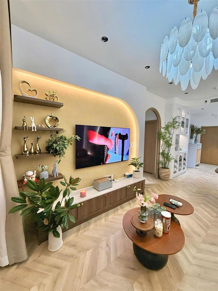 Bán nhanh căn opal garden 2pn 71m2. decor đẹp full nội thất xịn xò. đã có sổ hồng. sát bên gigamall