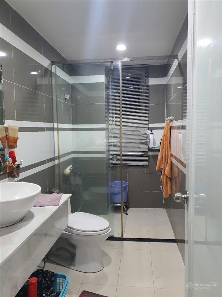 Bán nhà đẹp giá tốt ngay tttm gigamall, khu bên sông p. hiệp bình chánh. nhà 4 tầng 90m2(5x18m)