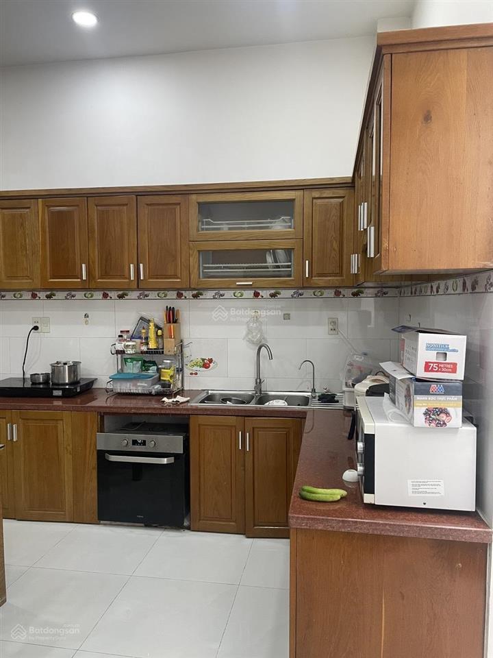 Giảm 1 tỷ cần bán nhanh. nhà đẹp rẻ thời điểm. nhà 4 tầng 90m2(5x18m). đường 10m. khu sang đồng bộ