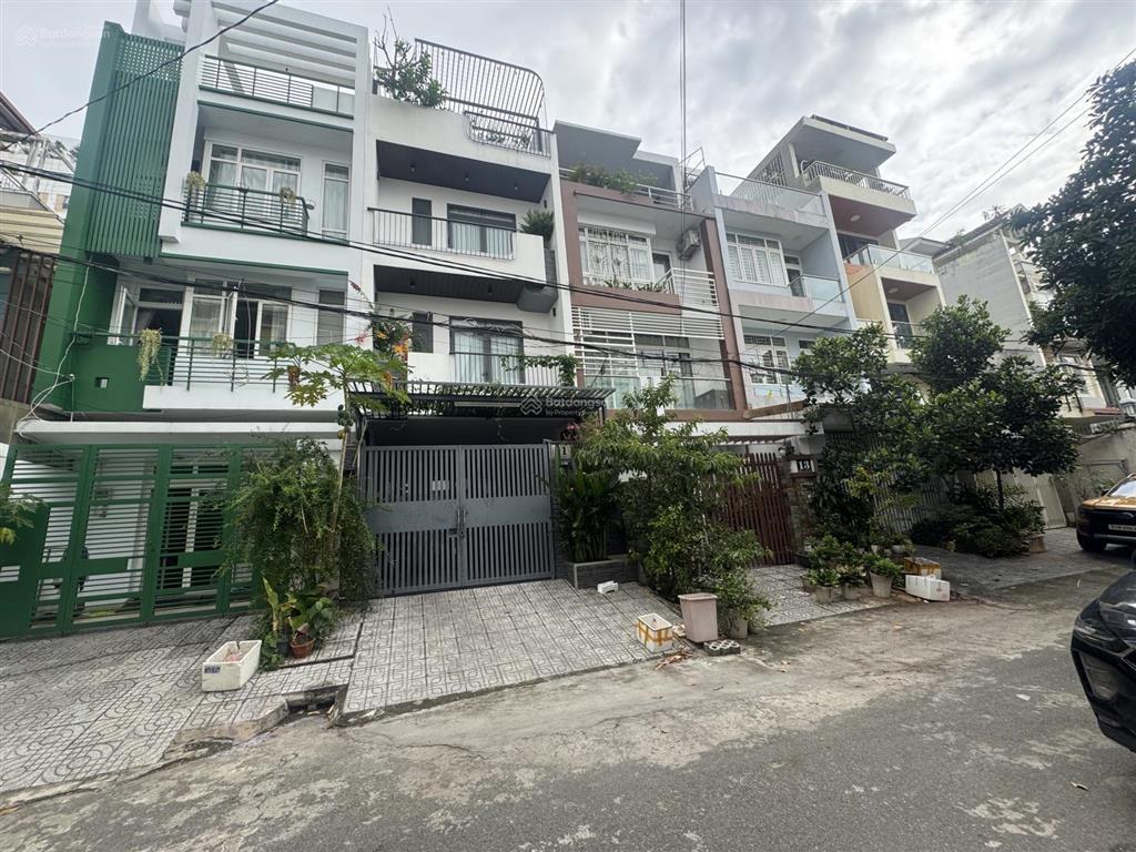 Giảm 1 tỷ cần bán nhanh. nhà đẹp rẻ thời điểm. nhà 4 tầng 90m2(5x18m). đường 10m. khu sang đồng bộ