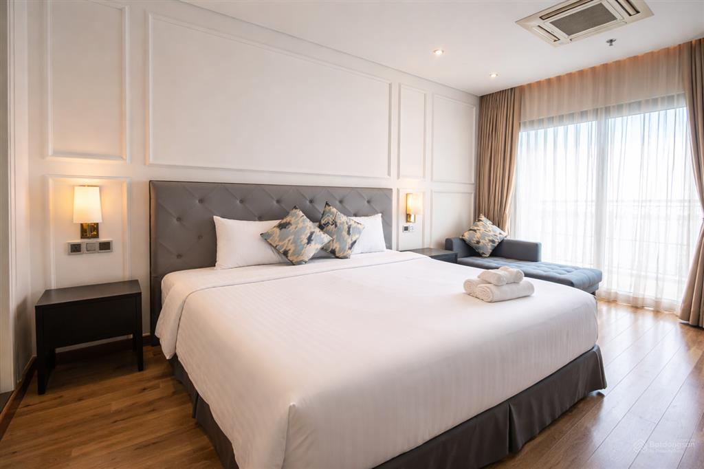 Chủ cần bán nhanh ch golden bay view trực diện biển