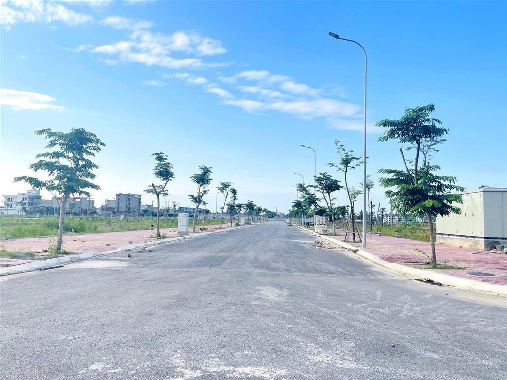 Bán gấp mảnh đất phân lô đường thông oto qua khu vực núi hiểu bắc ninh dt 90m2 sdcc