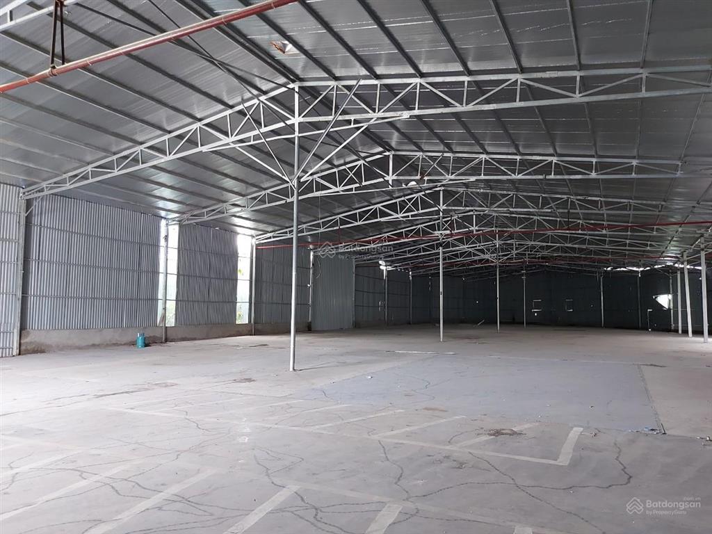 Cần cho thuê 900m² kho xưởng tại cầu diễn container vào tận nơi